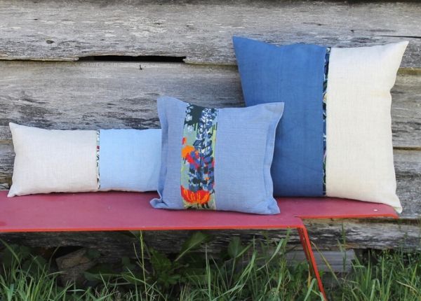 collection de coussins déco upcyclés en lin ancien et canevas vintage
